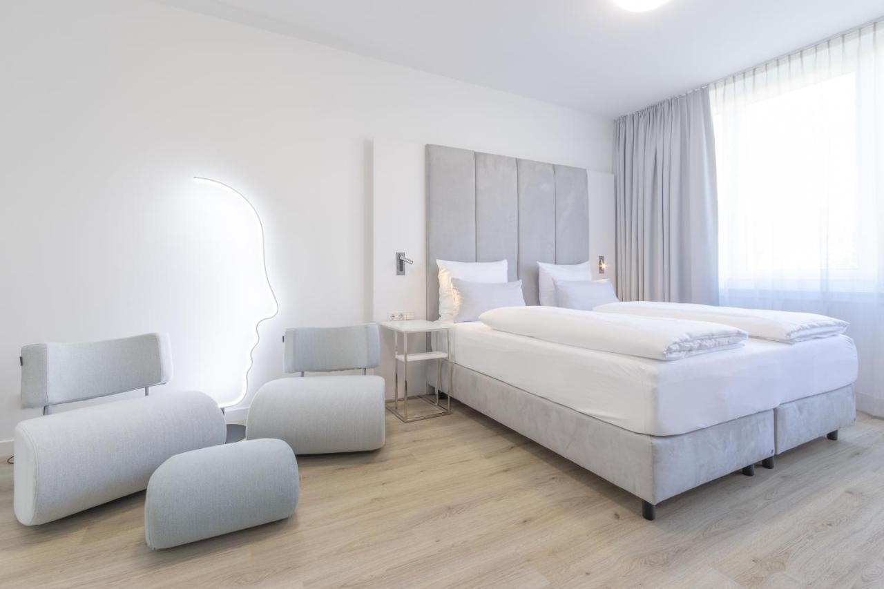 Zzzpace Smart-Hotel Bielefeld Zentrum Εξωτερικό φωτογραφία